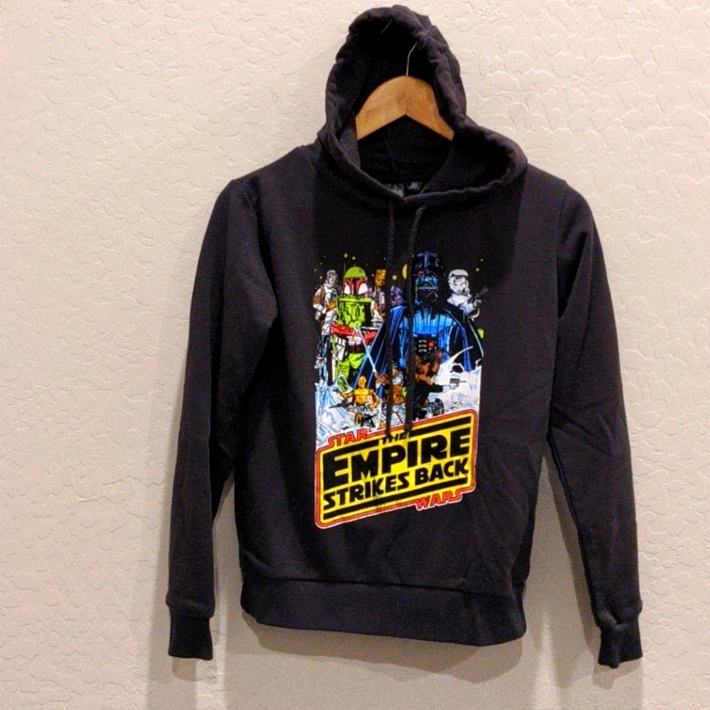 Pullover hoodie